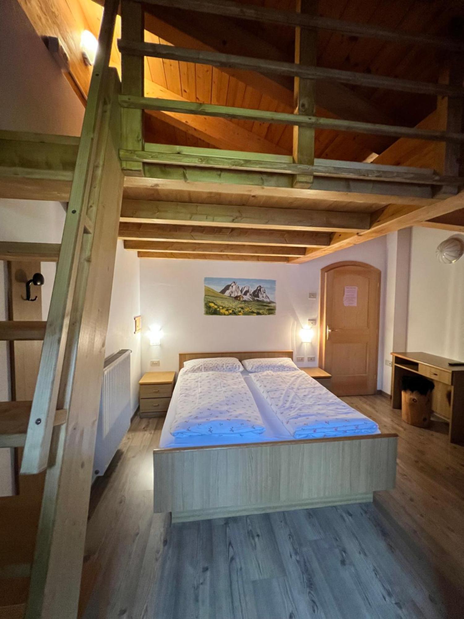 Garni Eden Bed And Breakfast Soraga Exterior foto